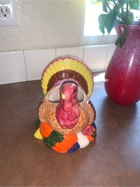 Multicolor Ceramic Turkey Figurine - Festive Fall Décor